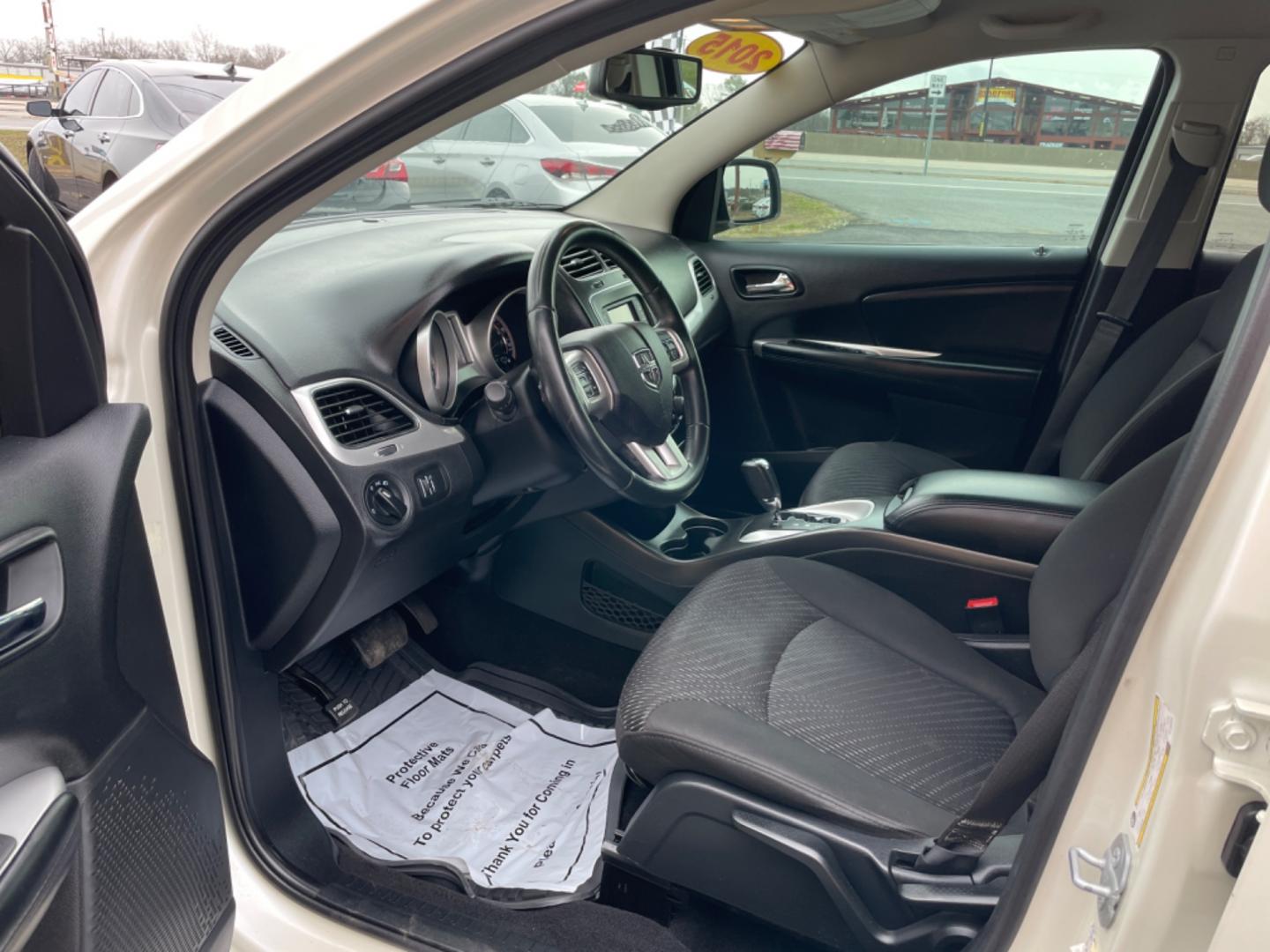 2015 White Dodge Journey (3C4PDCAB5FT) with an 4-Cyl, 2.4 Liter engine, Automatic, 4-Spd w/AutoStick transmission, located at 8008 Warden Rd, Sherwood, AR, 72120, (501) 801-6100, 34.830078, -92.186684 - Photo#12